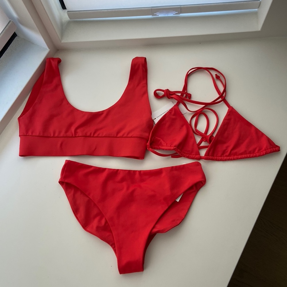 Londre Red Bikini Tops (Small/Medium)